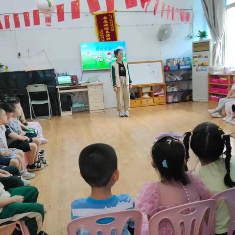 海南龙岐幼儿园博立分园中三班《绿色食品》安全教育