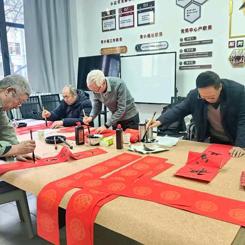 太西社区一水厂小区开展 “写春联 做花灯 售年货” 喜迎新春活动