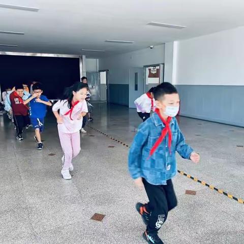 以“演”筑防  守护安全