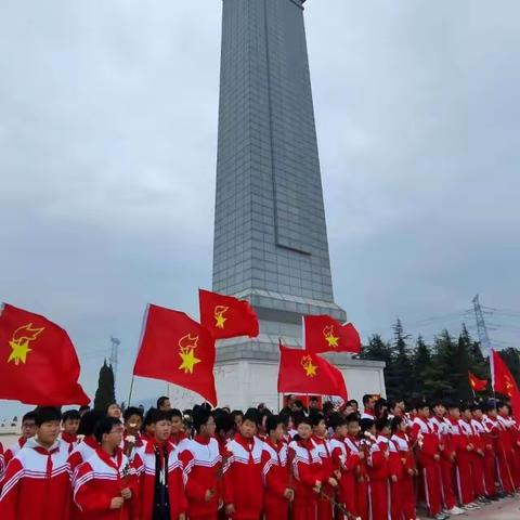 祭英烈，缅忠魂--张汪镇夏楼小学清明扫墓活动