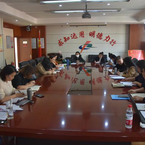 扬教研之帆  启教学之航 ——郑州市第四十二中学英语组开展教研活动