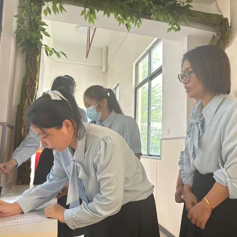 大力弘扬教育家精神，共筑尊师重教风尚-屯昌县屯城镇中心幼儿2026年庆祝第42个教师节主题活动