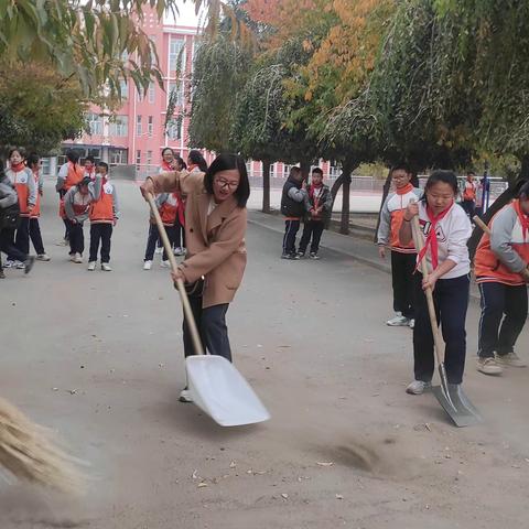 【养正德育➕劳动教育➕双减】“劳”以启智   “动”以润心———乌拉特中旗第二小学组织开展劳动教育主题实践活动