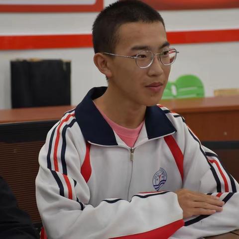 拾金不昧暖人心                 文明风尚伴我行