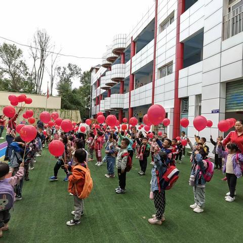 记录📝🌈大成中心校幼儿园回顾一个月美好时光🌈🌻🌻