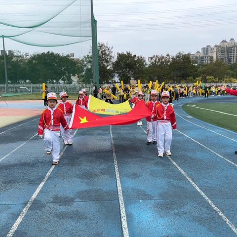 “运动悦童心 亲子伴成长”——南昌县恒大城琪蒙幼儿园亲子运动会