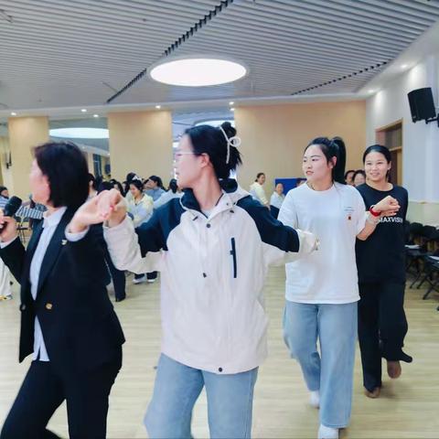 创意体能 游戏赋能——滨城区学前第五责任区幼儿体能游戏教研活动