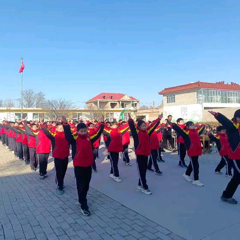 阳光体育 健康成长——沙洼乡南中原小学校园广播操比赛