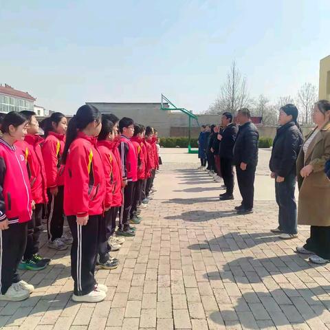 沙洼学区南中原小学开展防震安全演练