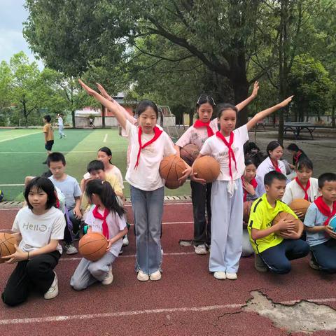 多彩兴趣促“双减”，课后服务绽光芒——校园篮球活动与六一汇演纪实