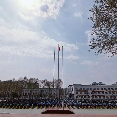 韶华不负追梦人，青春奋斗正当时 —临漳县第三中学第一阶段学情评估表彰会