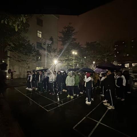 齐心筑牢防火墙，携手打造平安校——屯昌中学教育集团总校消防安全工作