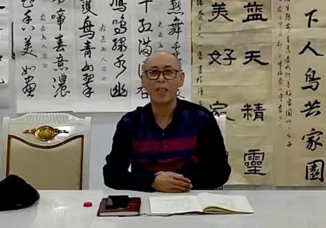 珲春老年书画研究会举办“守护蓝天精灵 共享美好家园”主题书画展