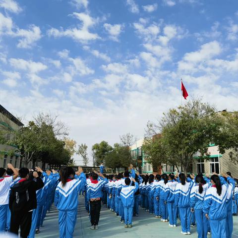 “感恩丰收传孝道   温情敬老暖重阳”||天星小学重阳节升旗仪式