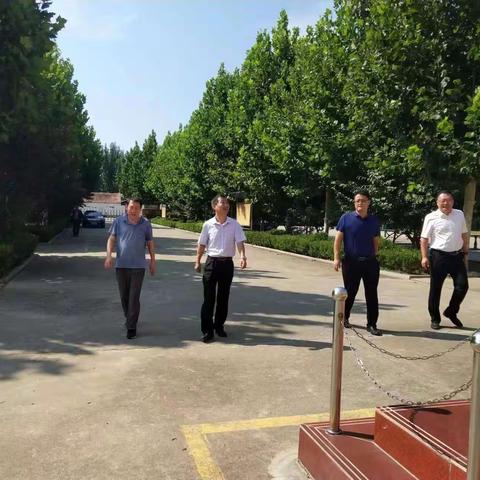 【强镇筑基.书香鲍沟】新学期  新起点  新气象—鲍沟镇领导到荆林小学视察工作