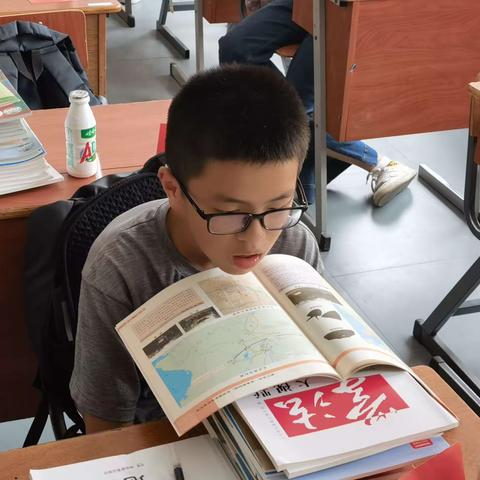 砺行逐梦迎新季 风帆再起展新程——白鹤学校初中部开学啦！