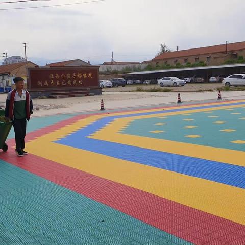 开学卫生扫除——蔚县西合营初级中学