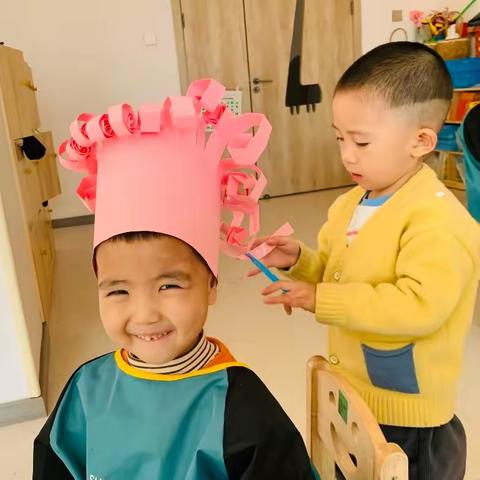 芒果之家🥭｜理发店开业喽！ ——大地春藤幼儿园芒果班情景游戏