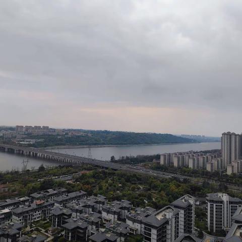 🌟🔑65.8万  万景峰汇 产权89 新证 全看江 户型巴适 房东稳定 随时看房☎️6127