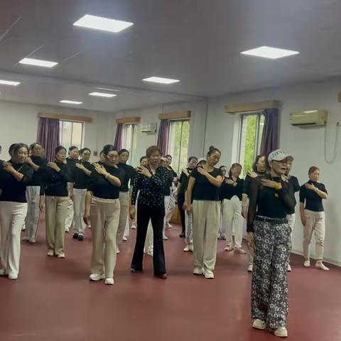 相约形体模特   开启魅力生活