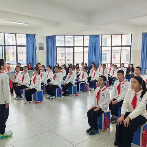 《铭记历史  少年自强》玉溪第八中学2028届5班星火中队“强国复兴有我 争当新时代好少年”主题队会活动课