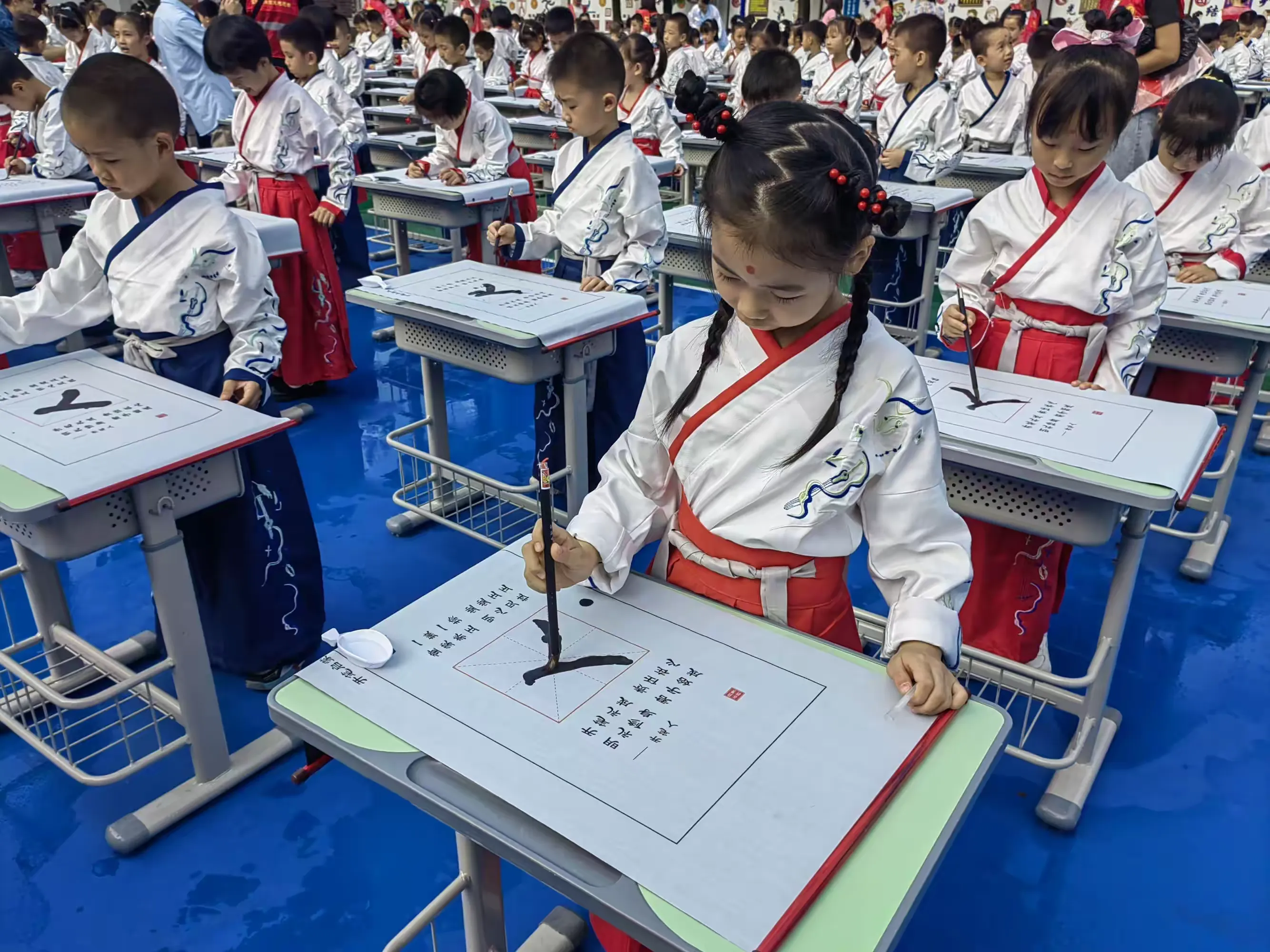 —曲江区实验小学举行一年级新生开笔礼仪式