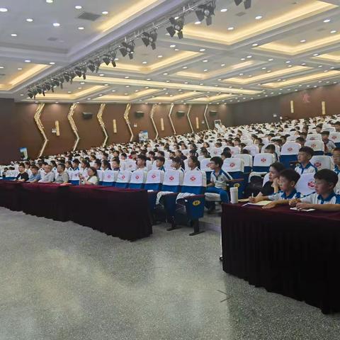 【和善德育·全环境立德树人】铭记历史 致敬英雄——临沂第四十中学小学部开展"9.3抗战胜利日阅兵"观看活动