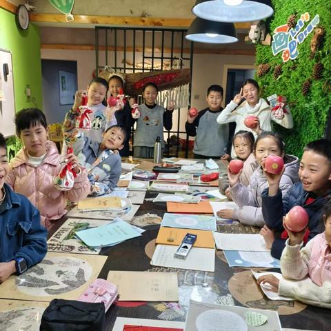 辞旧迎新，福蛇迎春