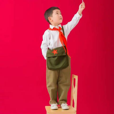 小小播报员     叶紫阳