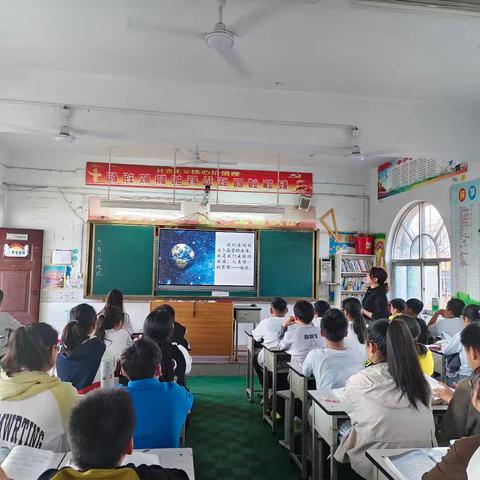 教海杨帆育桃李 匠心课堂谱新篇