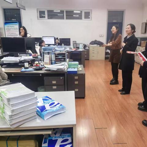 “银校携手，惠师共赢” ‍——学府支行快贷专项外拓