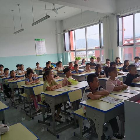 你好，新学期                ————经开小学二年级班