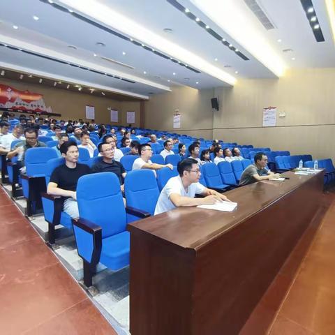 【课题动态12】思维点亮物理，素养赢战高考——课题组参加萍乡市普通高中物理学科教师集中培训
