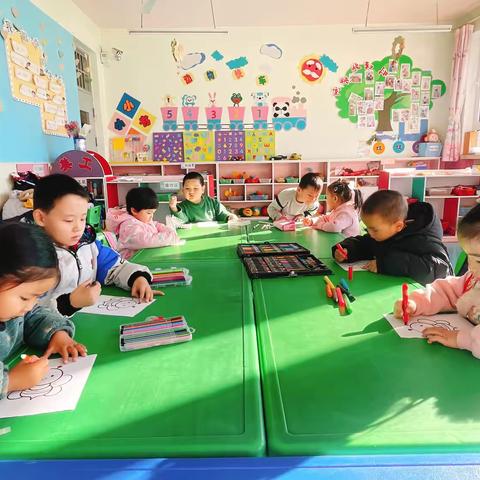 【长宁二小 智慧幼教】   “智趣童心 妙笔生花”长宁二小附属幼儿园小班美术活动