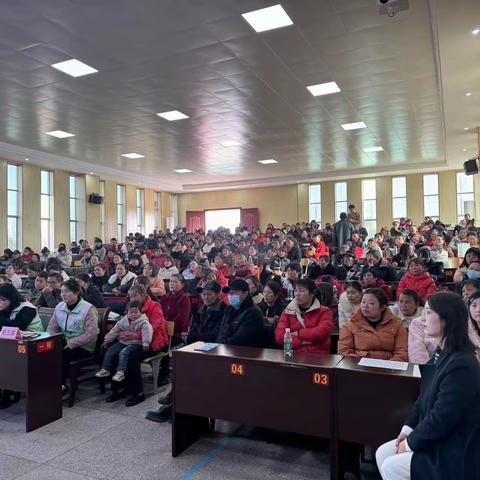 相约家长会 静待花开时 ——合兴小学2023年秋季家长会