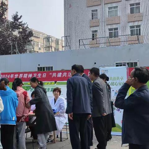 义诊活动进社区  便民服务暖人心