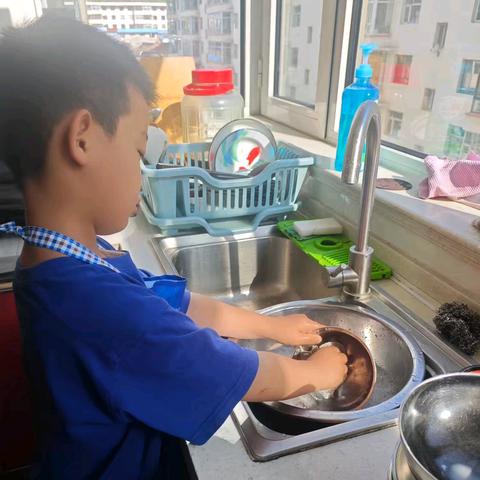 我的假期生活--- 实验小学 3.6班 冯智渊