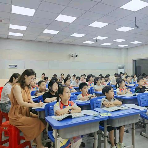 奋斗正当时，匠心谱芳华 ——记广信区第八小学第七周数学教研活动