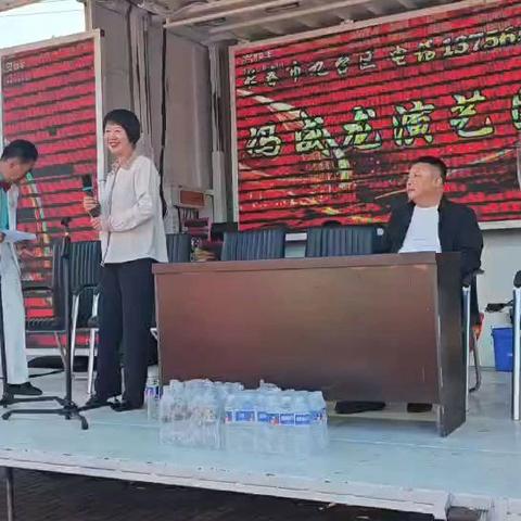 卡伦湖街道任家村迎十一庆丰收秧歌汇演