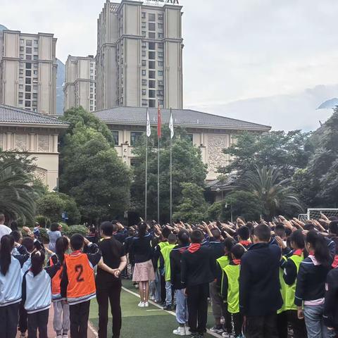 盛夏的果实——汶川县第一小学第十八周工作侧记