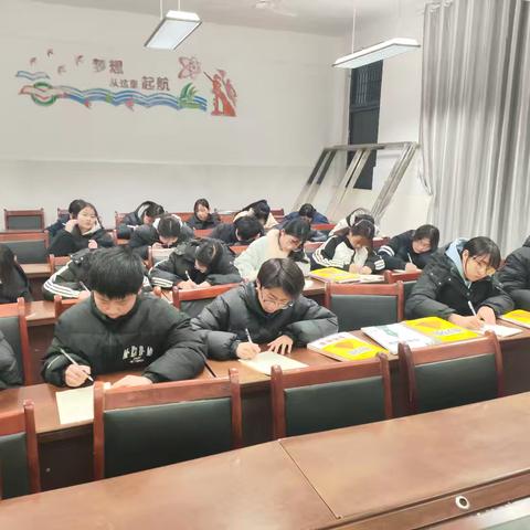 王范中学“雷锋月”现场作文大赛三等奖作品——让心底的善意绽放