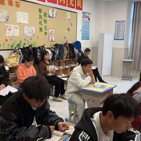 躬行勤探索，务实促发展———铅山县实验中学推门听课活动