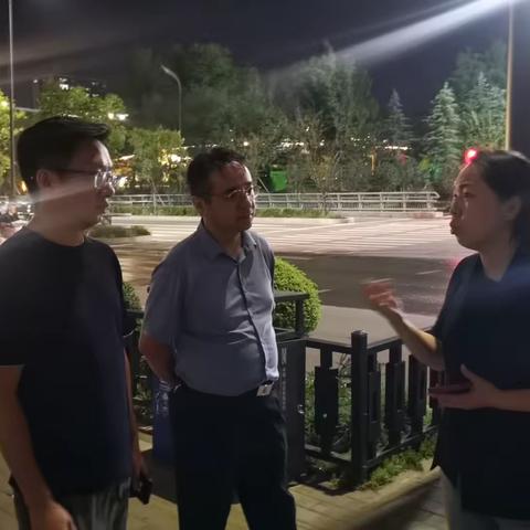 新城区交通运输局夜间开展行政调解化解汽修店和居民的邻里纠纷