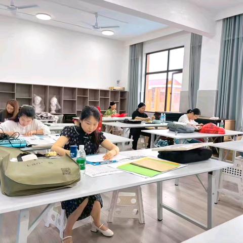 【课题动态09】以赛促教绽芳华，美育竞技启新程——课题组成员严婷婷、罗调琴老师美术技能大赛风采纪实