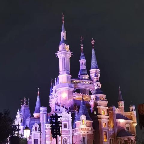 快乐情绪"小怪兽" ——记四年级暑假生活