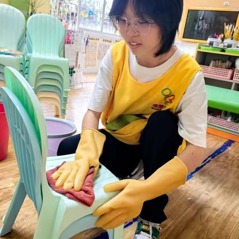博雅幼儿园开学前全面消毒 为孩子筑牢健康防线