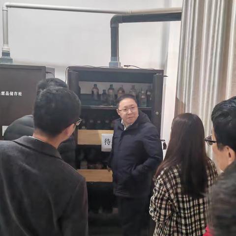 第九师副师长郭亮军一行莅临一六九团中学视察指导工作记实
