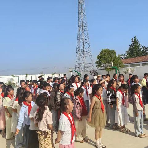防灾记于心，安全践于行 ——稍岗镇三庄初中第二附属小学升旗仪式活动