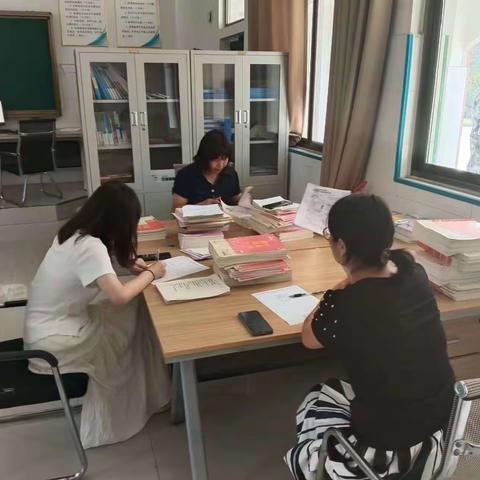 作业检查展风采                      务实常规提质量