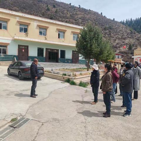 阿西茸乡中心校家校共育活动——共同守护学生成长